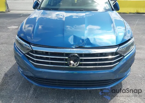 2019 Volkswagen Jetta Sel z USA, uszkodzony, nr VIN 3VWEB7BUXKM226830
